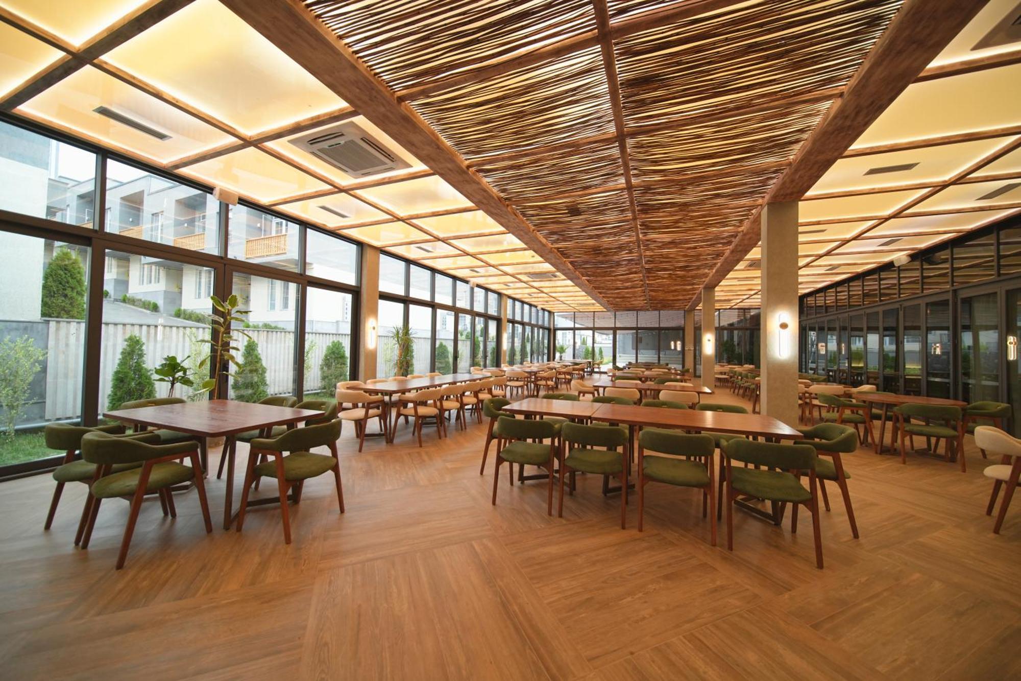 Dili Town Resort And Spa Dilijan Exterior photo