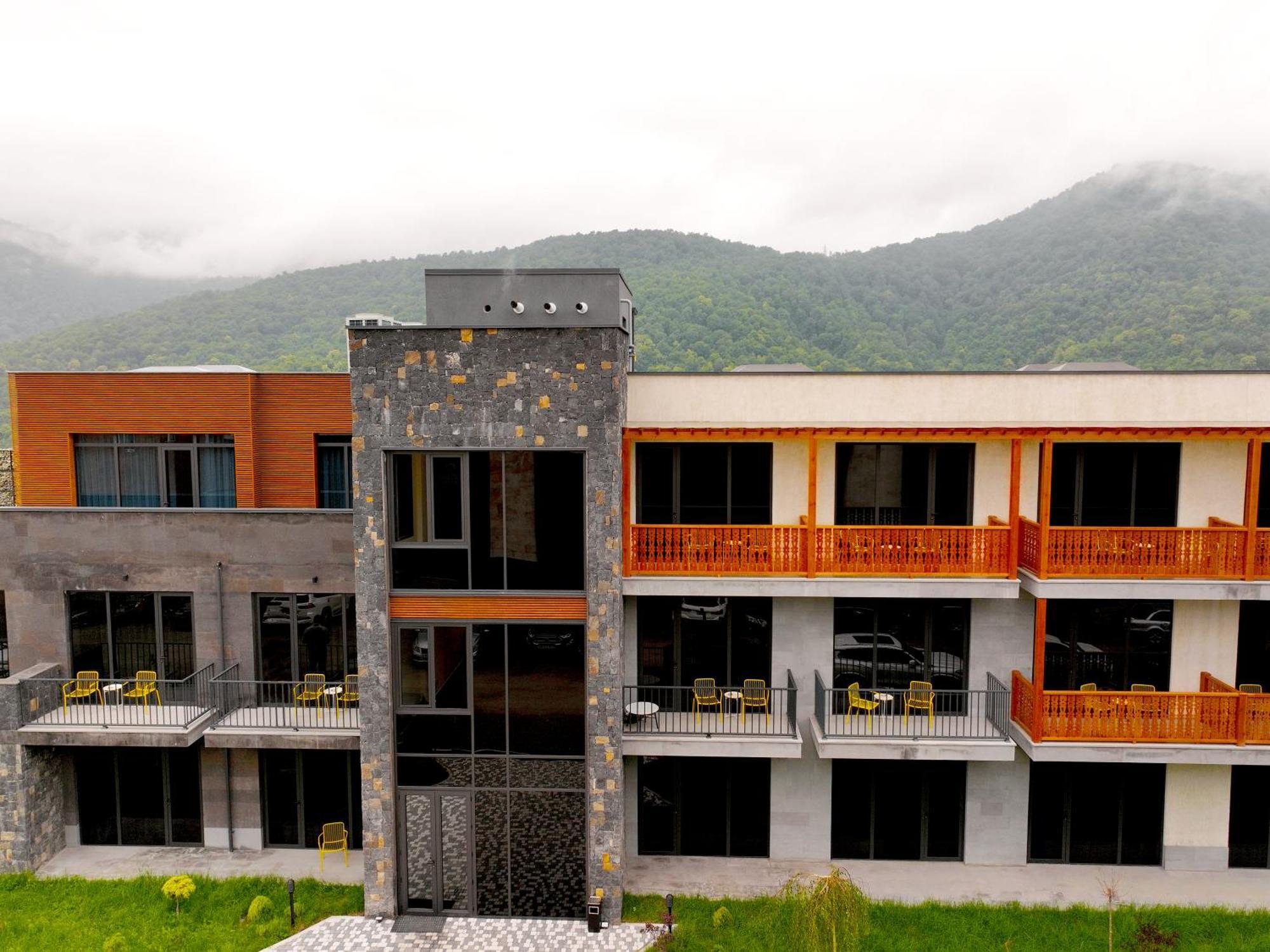 Dili Town Resort And Spa Dilijan Exterior photo